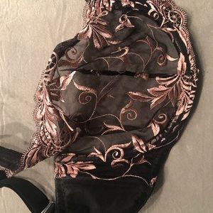 Lace Soma Bra - Barely Worn